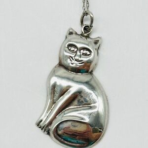 Vintage 925 Sterling Silver Kitty Cat Necklace Pendant